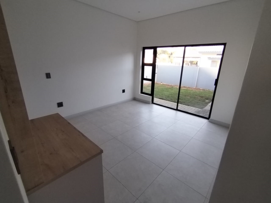 To Let 3 Bedroom Property for Rent in Melodie North West